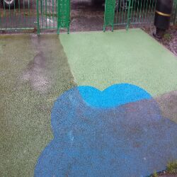 Playground Wetpour Clean
